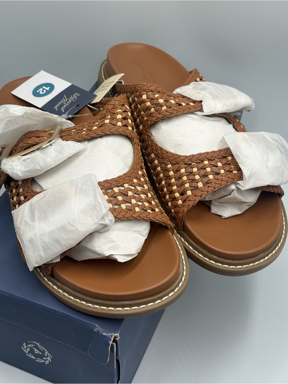 Universal Thread Women’s Size 12 Brown Woven Buckle Slide Sandals Comfort Footbe - Picture 2 of 5